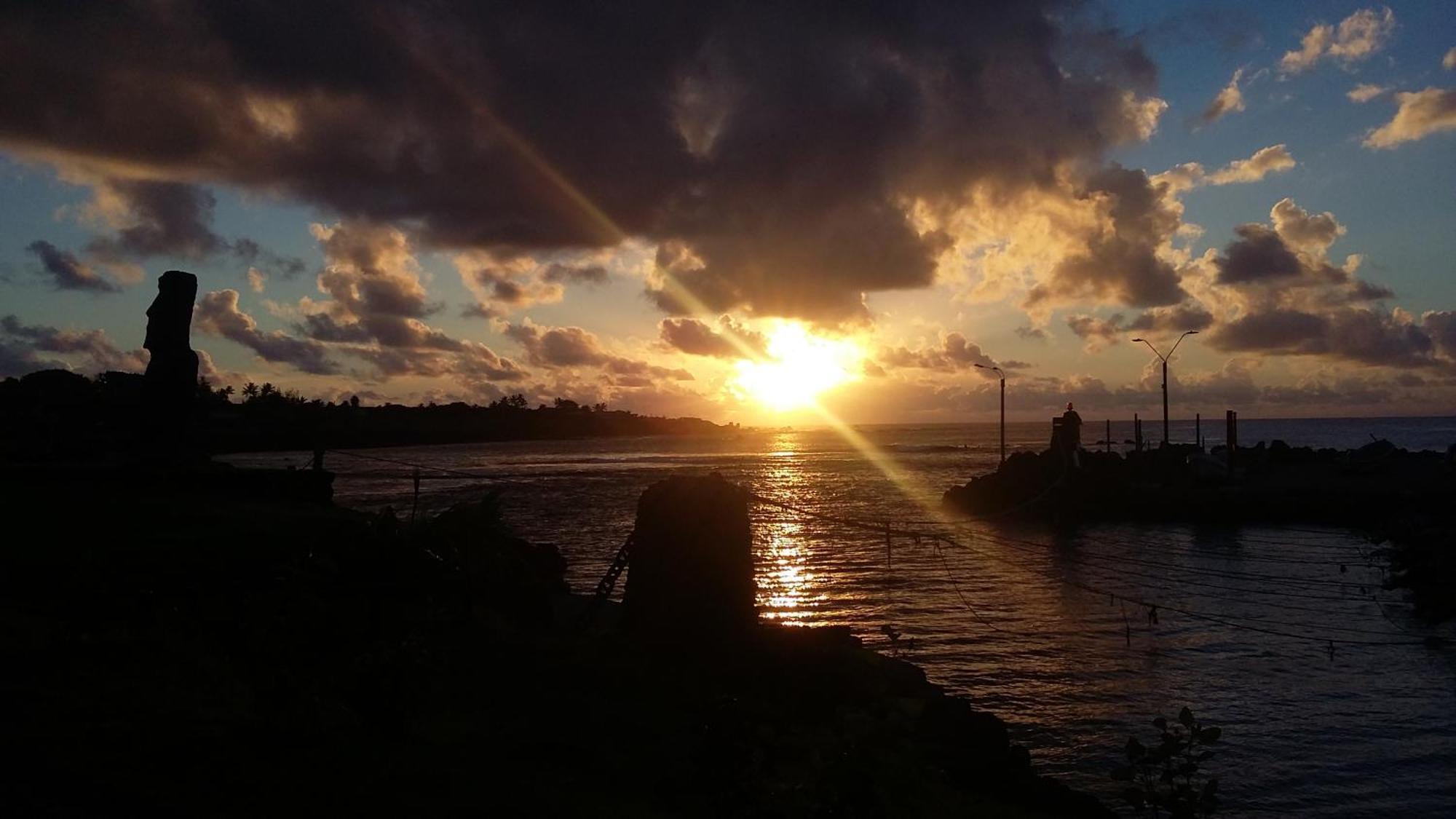 Paraiso Sunset Bungalows Hanga Roa Exterior photo